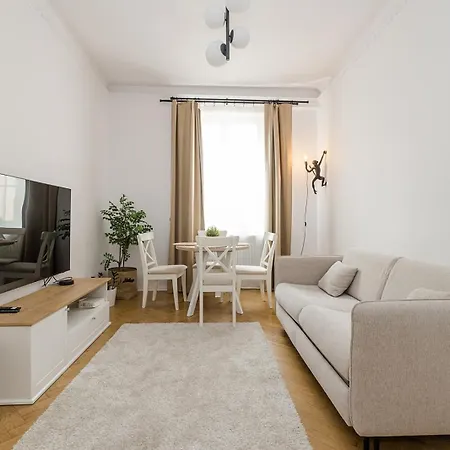 Widok Apartament, Centrum Warszawy Apartment